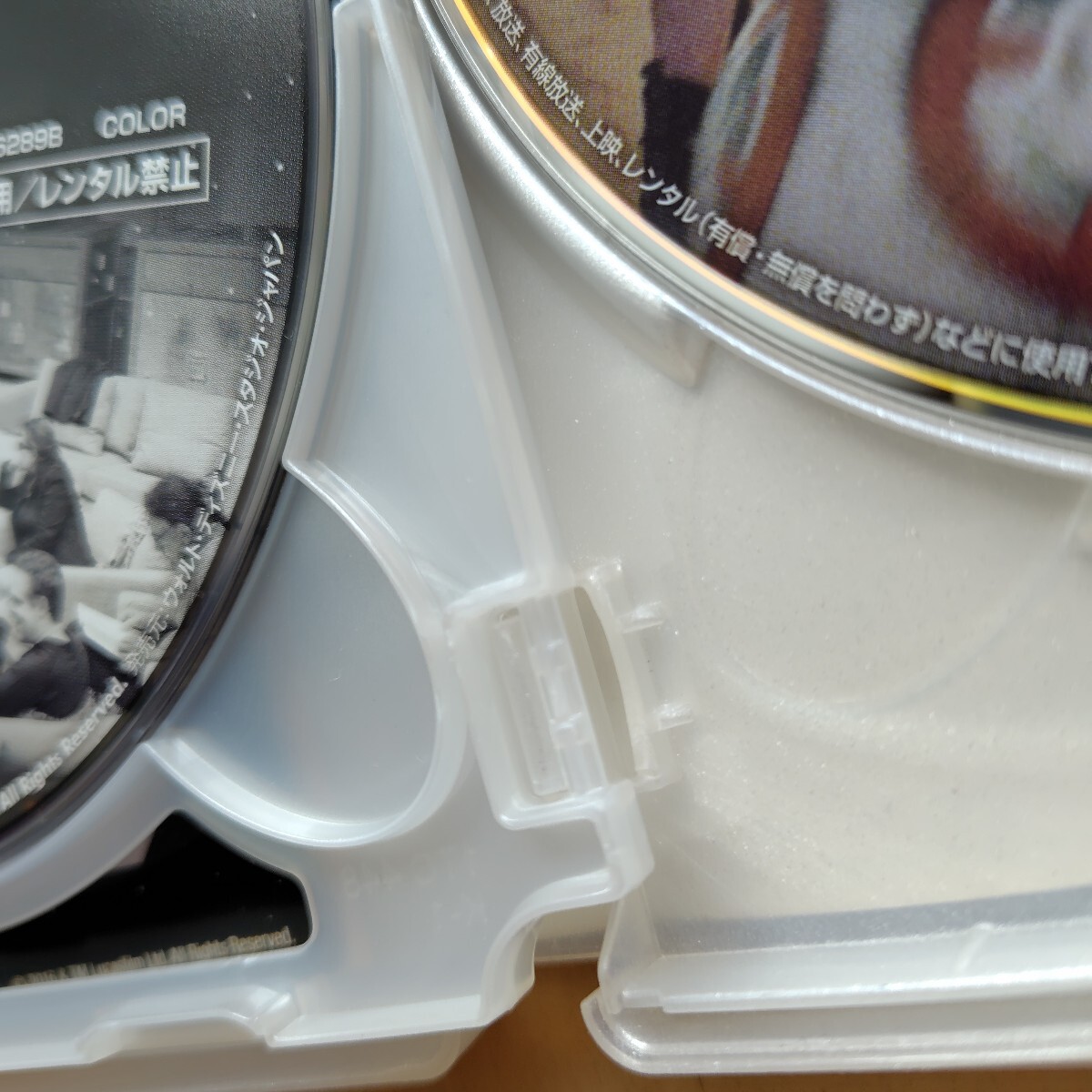 ☆ブルーレイ+DVD/セル版 スター・ウォーズ/フォースの覚醒 MovieNEX 3枚組_画像6