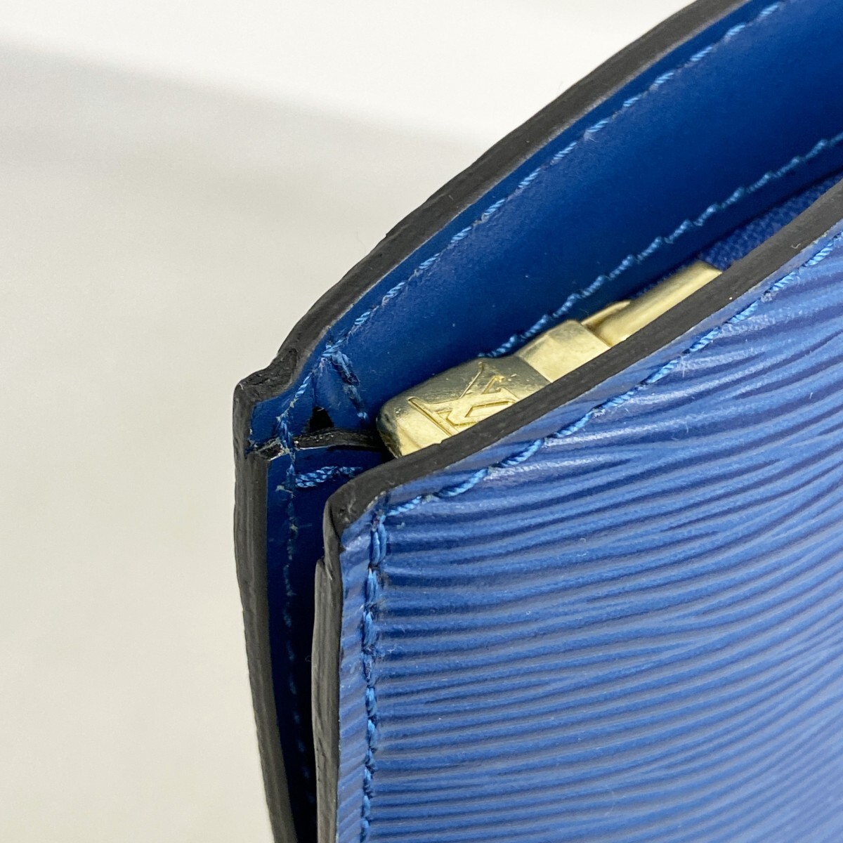 ★SALE【5ob1181】ルイヴィトン ショルダーバッグ エピ サンジャックショッピング M52265 トレドブルー【中古】レディース_画像8