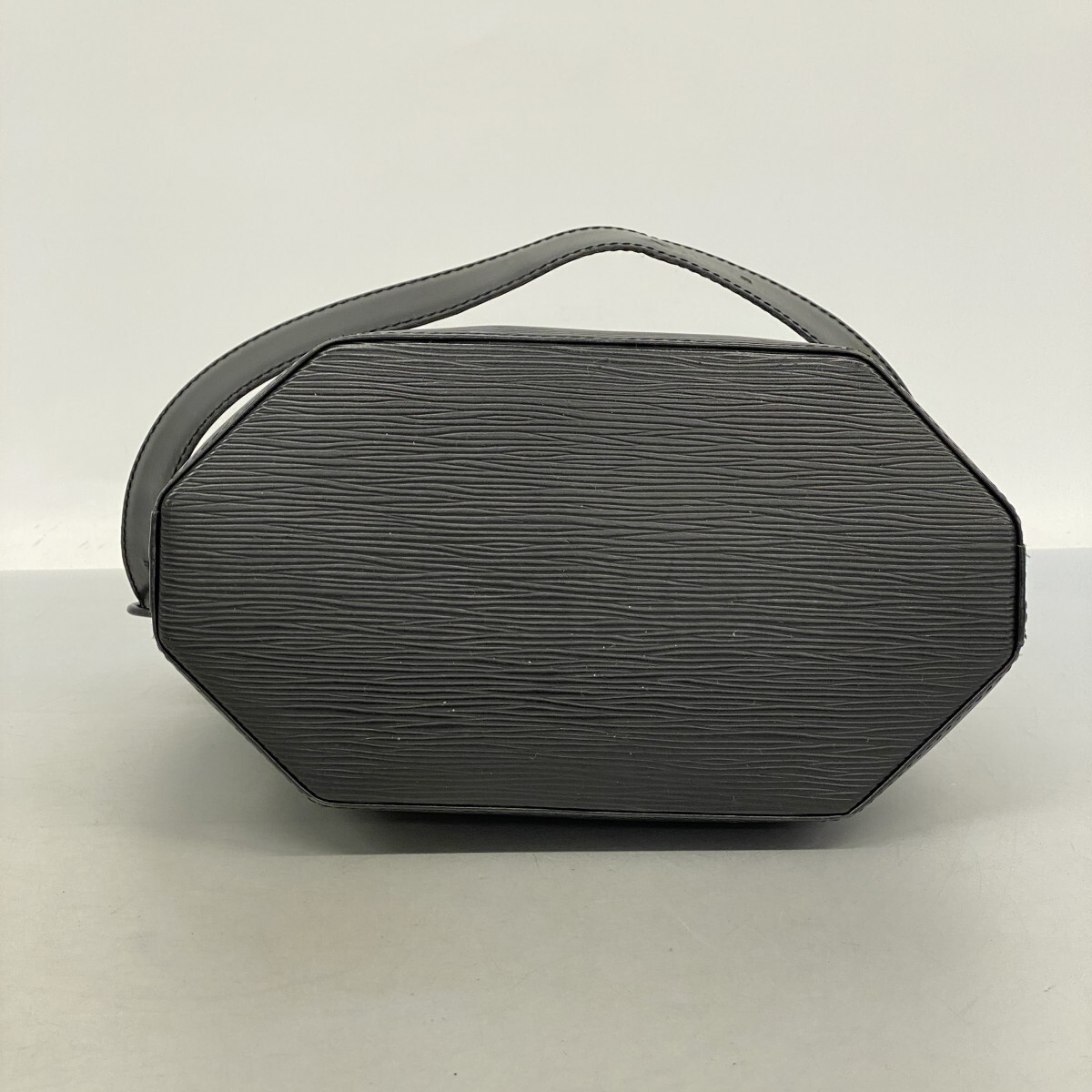 【5oe5655】ルイヴィトン ショルダーバッグ エピ サックデポールPM M80157 ノワール【中古】レディース_画像3