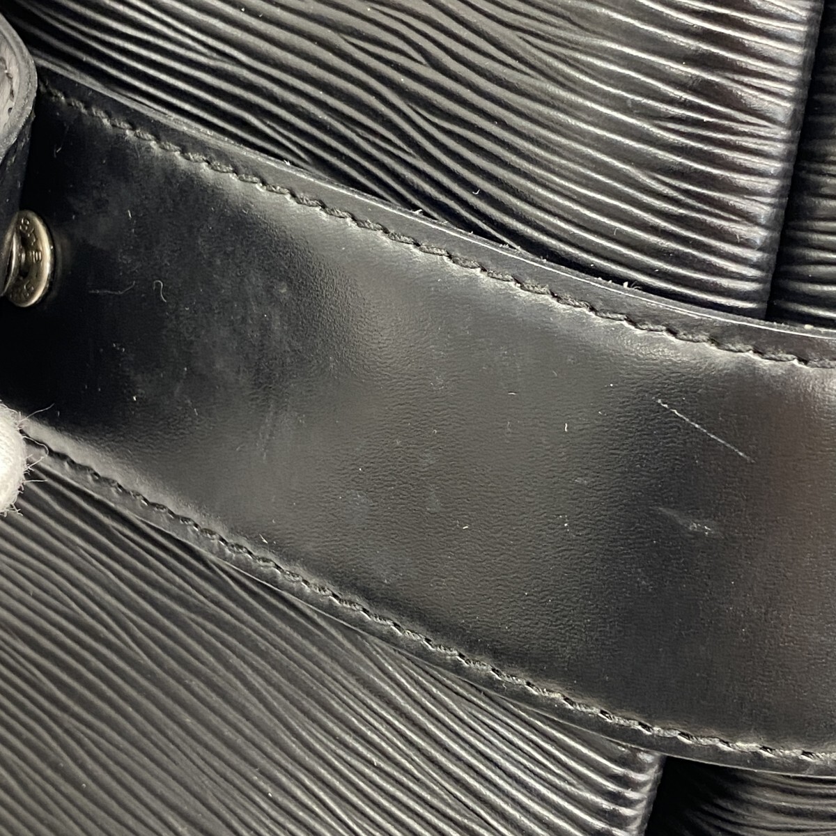 【5oe5655】ルイヴィトン ショルダーバッグ エピ サックデポールPM M80157 ノワール【中古】レディース_画像10