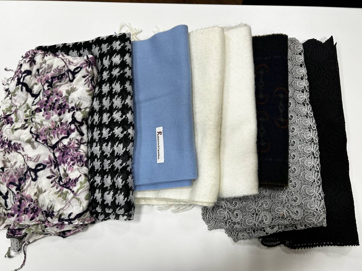 KM-0056 マフラーまとめ LAURA ASHLEY ・Roberta di Camerino あり_画像1