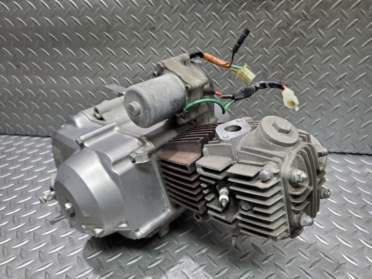 1663 Super Cub 90 custom действующий двигатель HA02-2209... со стартером 12V HA02E Honda 