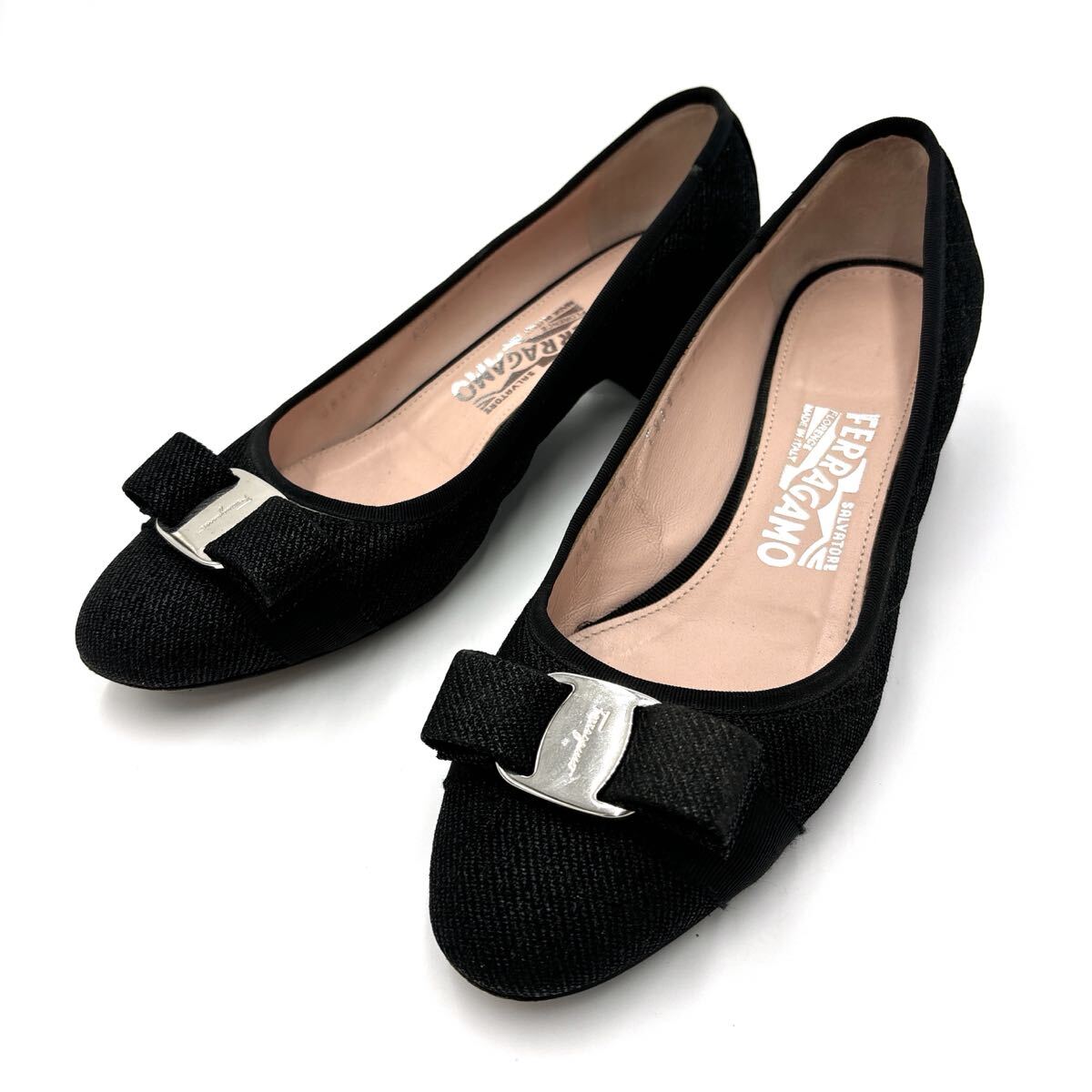 G * Италия производства ' высококлассный женская обувь ' Salvatore Ferragamo Salvatore Ferragamo стеганое полотно vala лента каблук / туфли-лодочки 7.5C 24.5cm