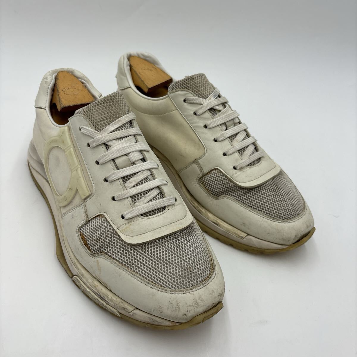 1円~ * '高級感溢れる' Salvatore Ferragamo サルヴァトーレフェラガモ BROOKLYN 3 本革 ガンチーニ 厚底 スニーカー 8.5M 26.5cm メンズ_画像2