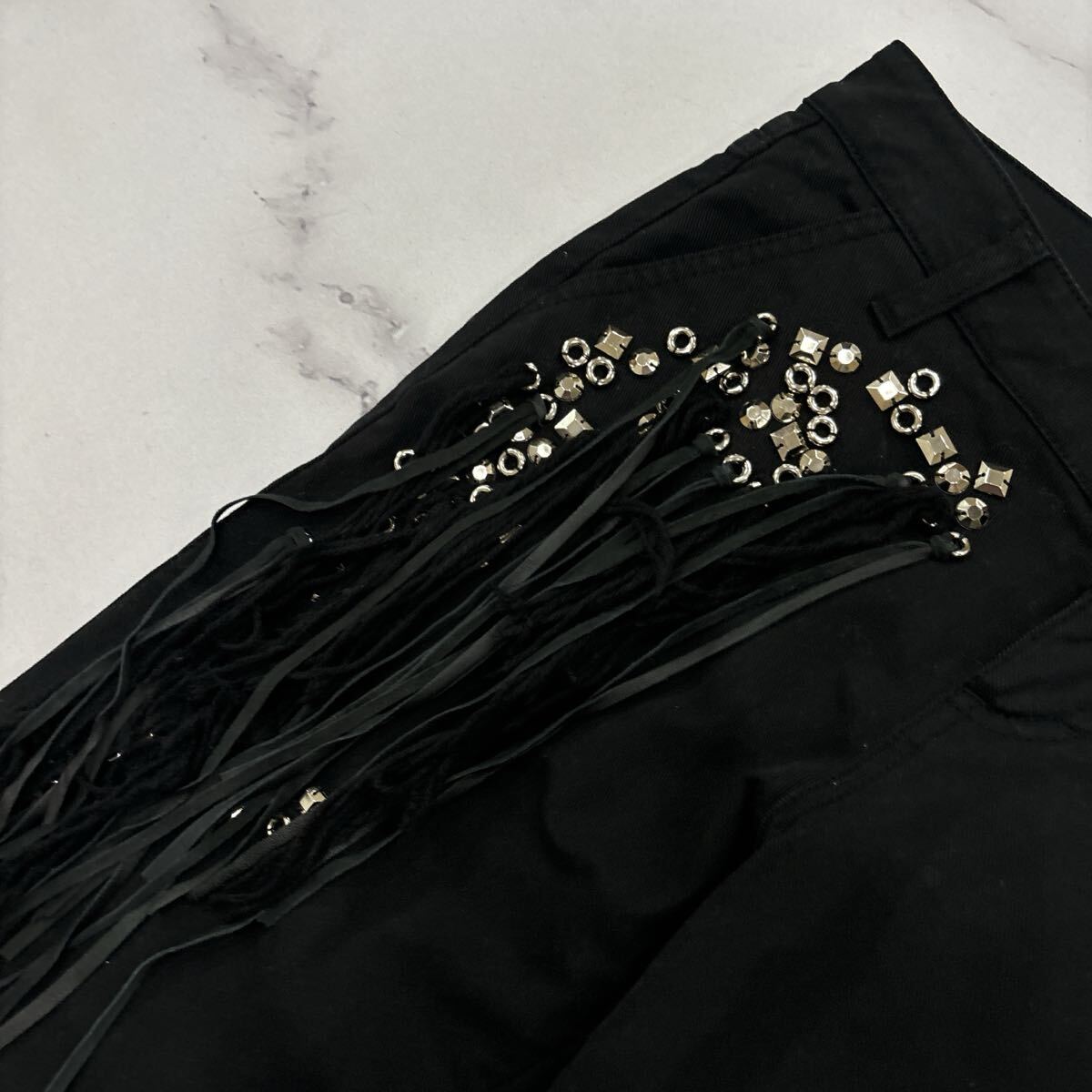 B * хорошая вещь Италия производства ' обычная цена примерно 200,000 иен ' Blumarine Blumarine натуральная кожа бахрома / стрейч материалы обтягивающий брюки 40 женский 