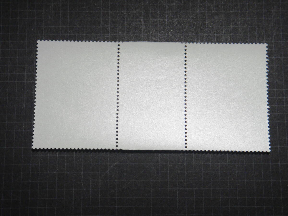 平成１１年趣味週間２種連刷ガッター付きNH美品_画像2