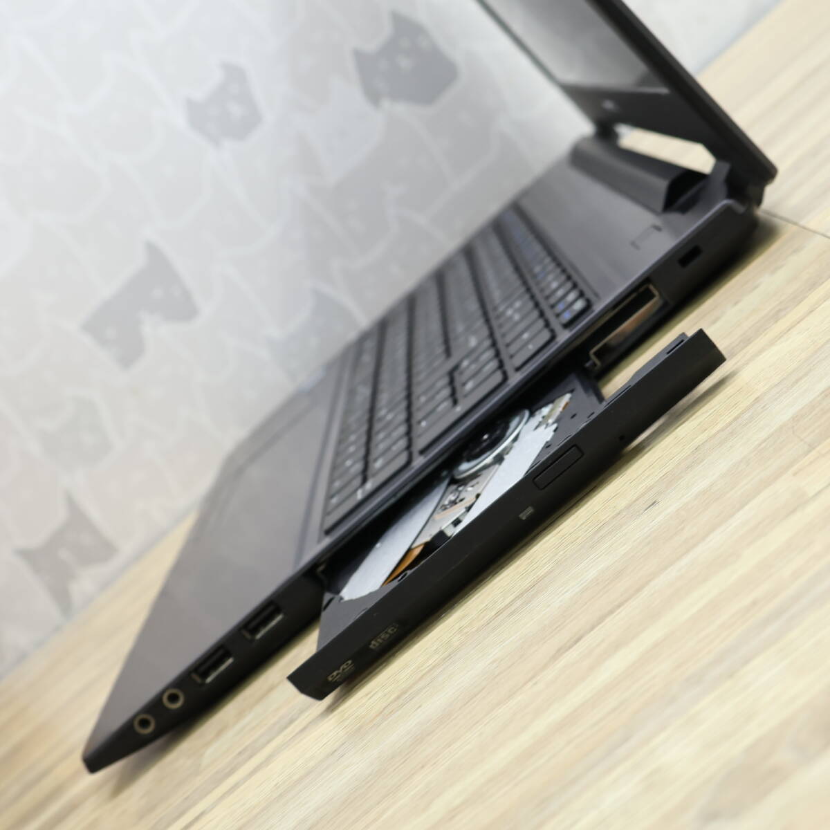 ★完動品 開けばキレイ 最上級7世代i7！大容量1TB メモリ16GB★FRNLK710/KD5 Core i7-7500U Webカメラ Win11 MS Office2019 H&B★P94661_画像8