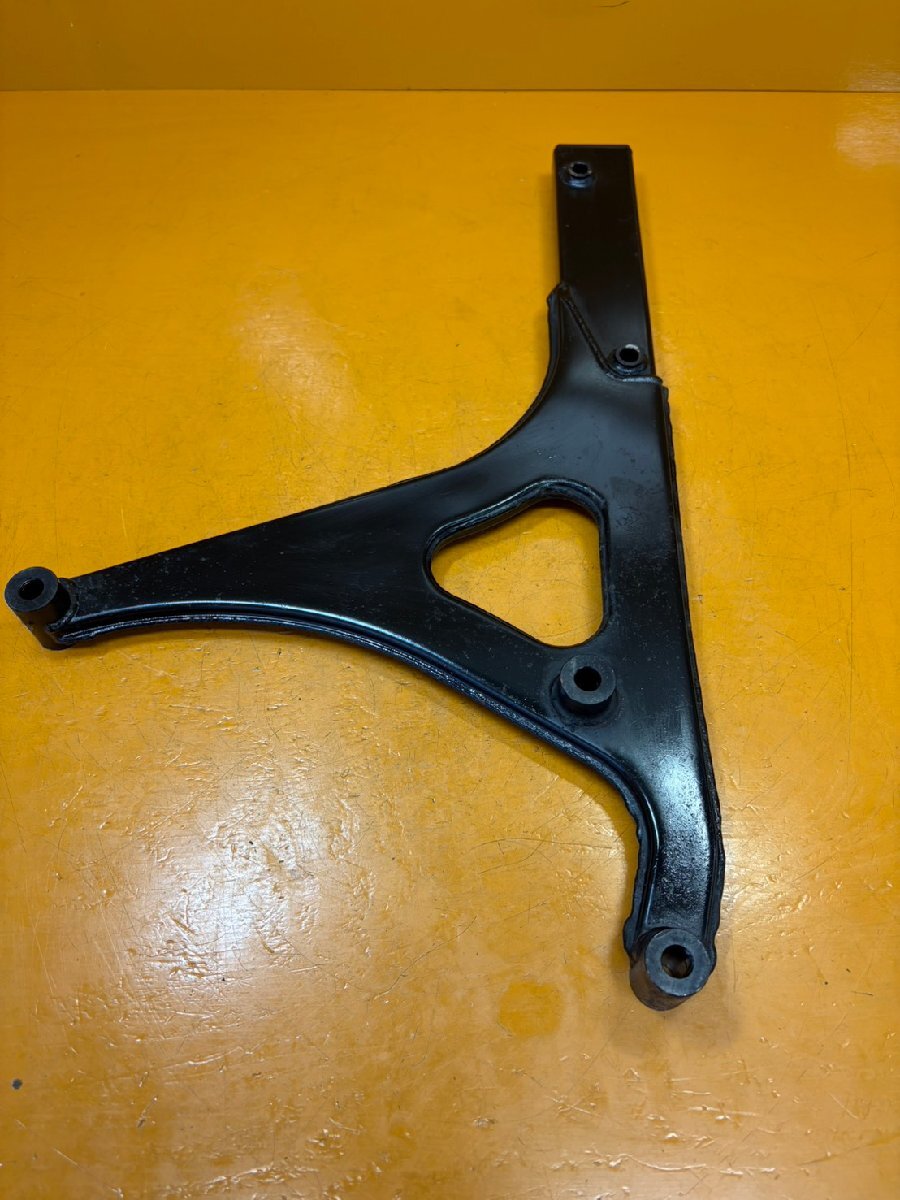 【送料無料!!】[ZC 30726]@スズキ SUZUKI スカイウェイブ250 CJ42A-103 スイングアーム_画像2