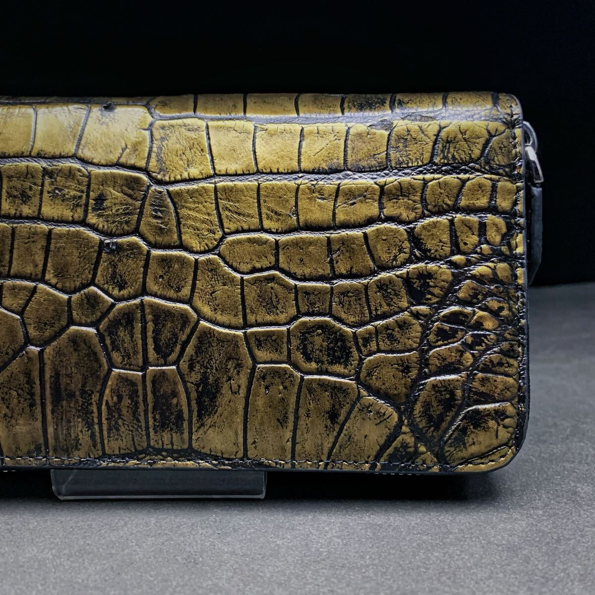 クロコダイル 長財布(ラウンドファスナー/ハンドメイド/手染め色/本物/腹革使用/本ワニ革/新品未使用/実物写真/一枚革/メンズ財布)_画像4