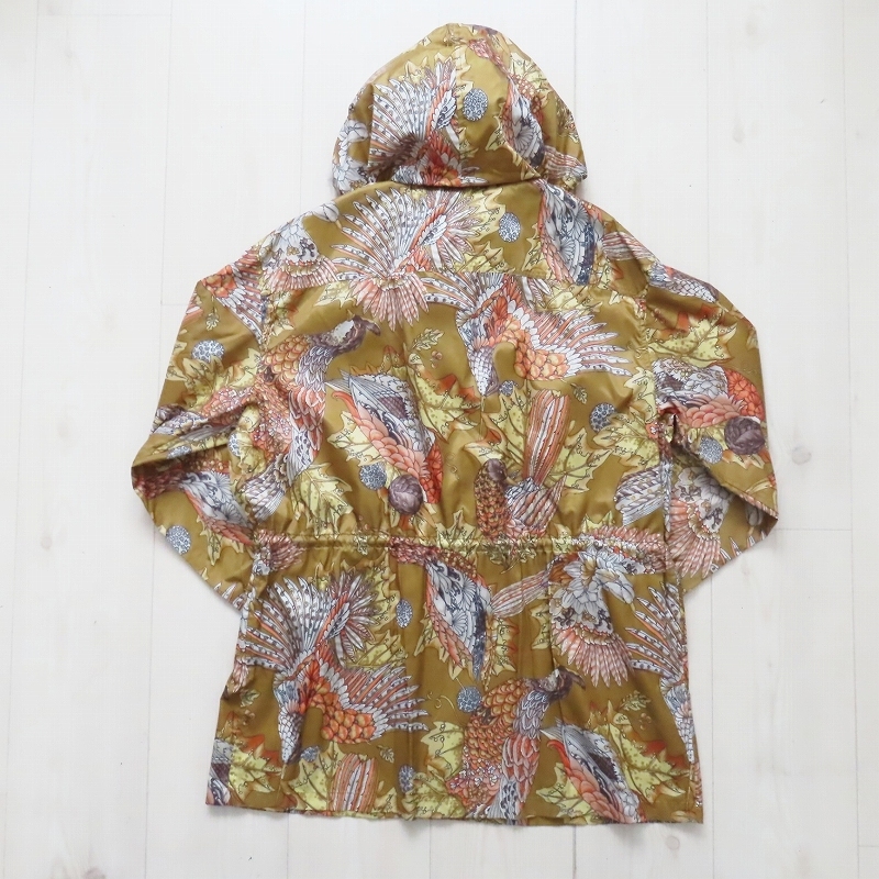 M10 Salvatore Ferragamo Salvatore Ferragamo птица / цветочный принт общий рисунок полиэстер с капюшоном . жакет пальто M коричневый 