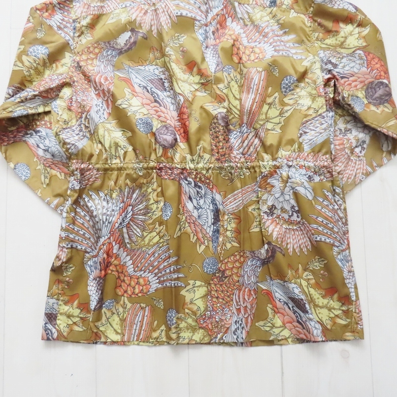 M10 Salvatore Ferragamo Salvatore Ferragamo птица / цветочный принт общий рисунок полиэстер с капюшоном . жакет пальто M коричневый 