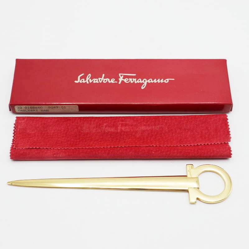  прекрасный товар Salvatore Ferragamo Salvatore Ferragamo gun chi-niGP нож для бумаги Gold M08-k024