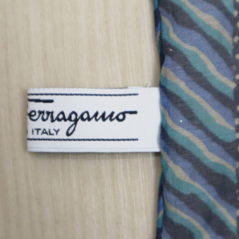 Salvatore Ferragamo Salvatore Ferragamo модель рисунок хлопок / шелк прозрачный 140 шарф шаль темно-синий M08-k130