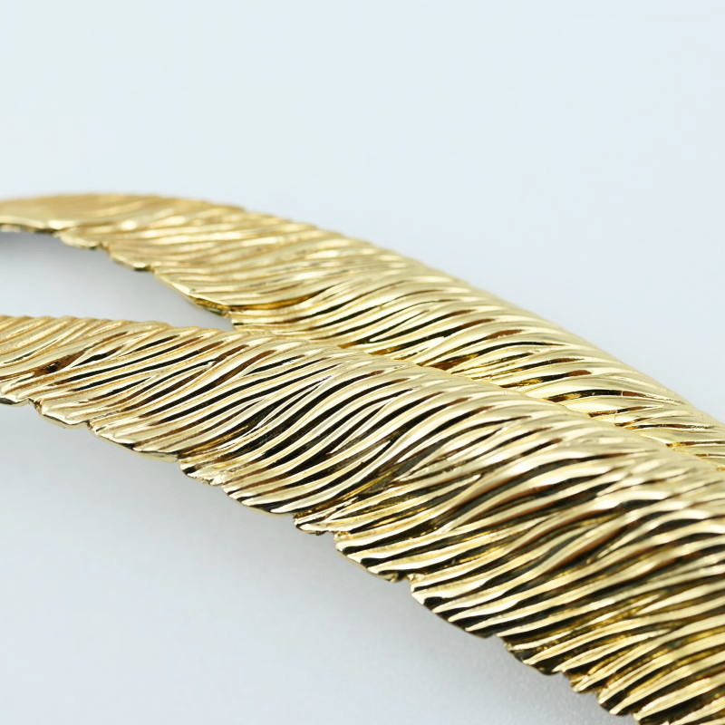 M04-k010 прекрасный товар Christian Dior Christian Dior leaf узор GP брошь Gold 