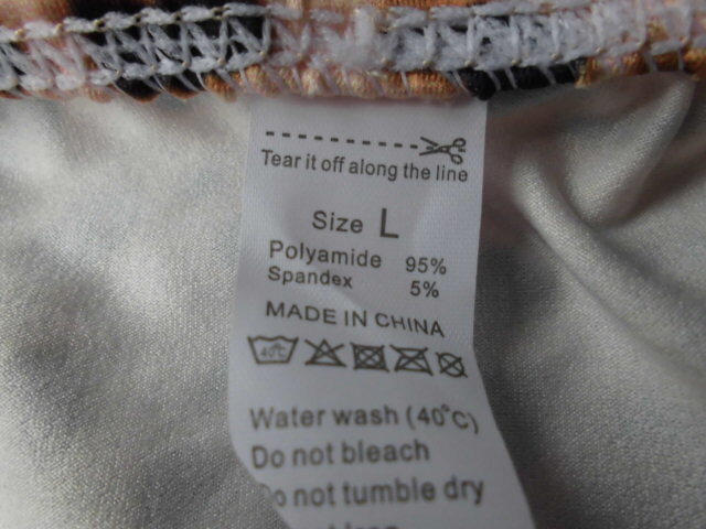 メンズビキニ　●エロセクシー柄 Polyamide 95%　Spandex 5％●　新品未使用品_画像3