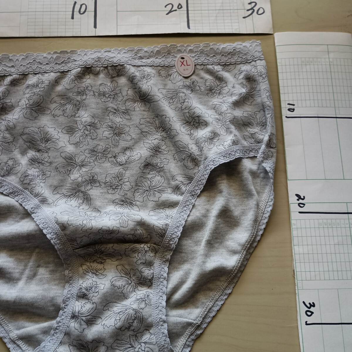 LL記載ありますが大きいです。冷え対策にお使い下さい_画像5