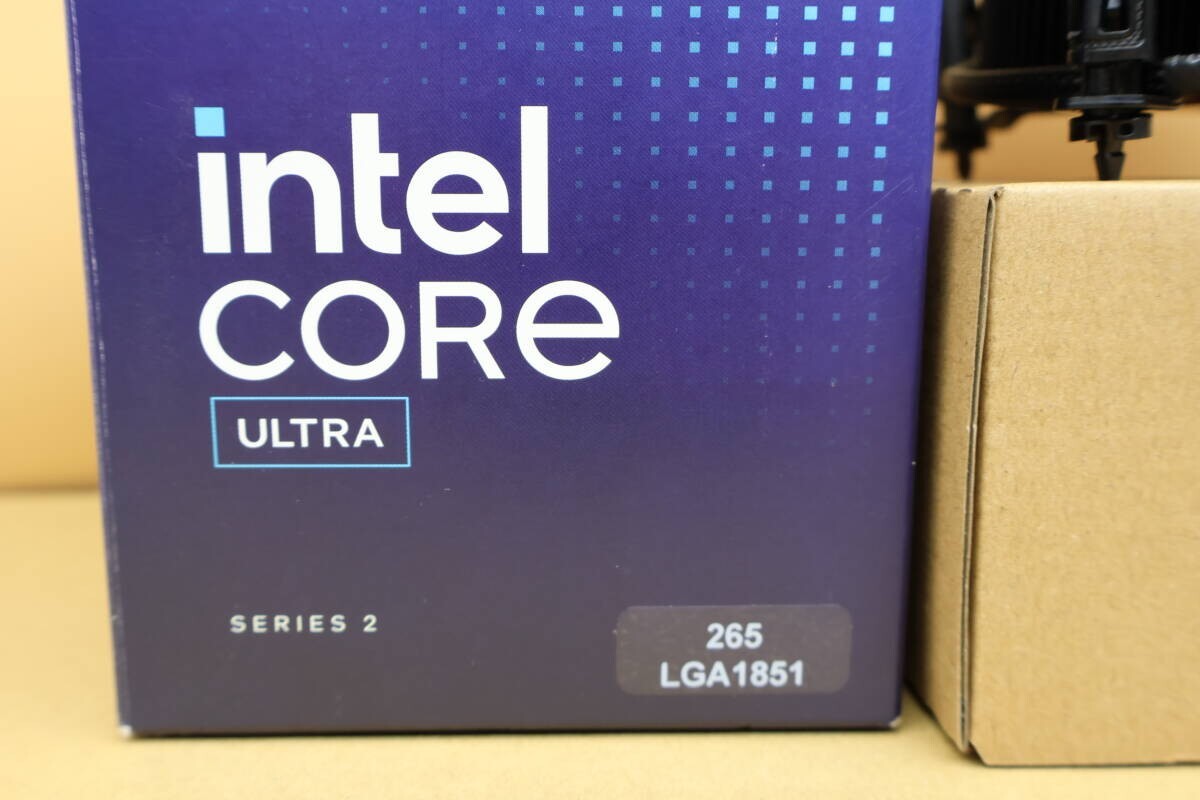 Y285#全国配送600円 動作確認済み CoreUltra 265 LGA1851 対応 Laminar 用 Intel N38426-001 CPUクーラーファン CPU無し 未使用在庫品_画像2