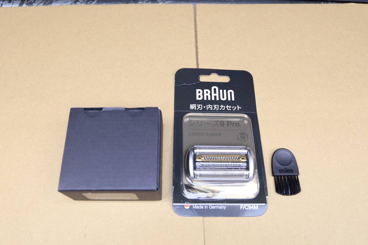 BC13# 動作品 美品 ブラウン BRAUN 電気シェーバー シリーズ9 電動 髭剃り メンズ PROケアヘッド 替え刃 Pro F/C94M まとめて２点セット_画像1