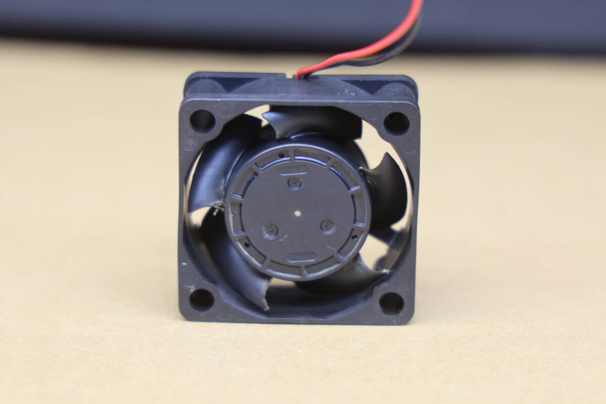 ST816#動作確認済み FUNAI FBR-HW510 FBR-HW2030 FBR-SW1040 交換対応用 FAN NMB7 04015SS-09H-AA 9V DC ファン_画像4
