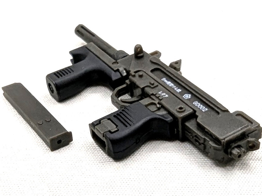 1/6 陸上自衛隊 9mm 機関拳銃 53式 信号拳銃 セット_画像4