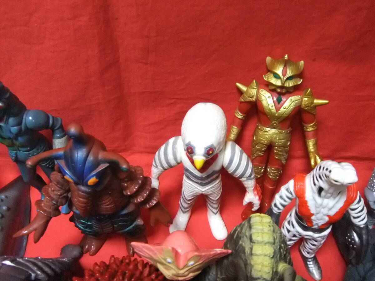  Ultra монстр серии Bandai бирка нет 15 body 