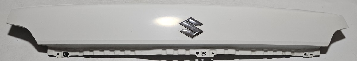 スズキ キャリイトラック・DA16T 純正 ボンネット/フロントマスクパネル [26U・シロ] 良品 2022年車 クリッパートラック DR16T/DS16T/DG16T_画像8
