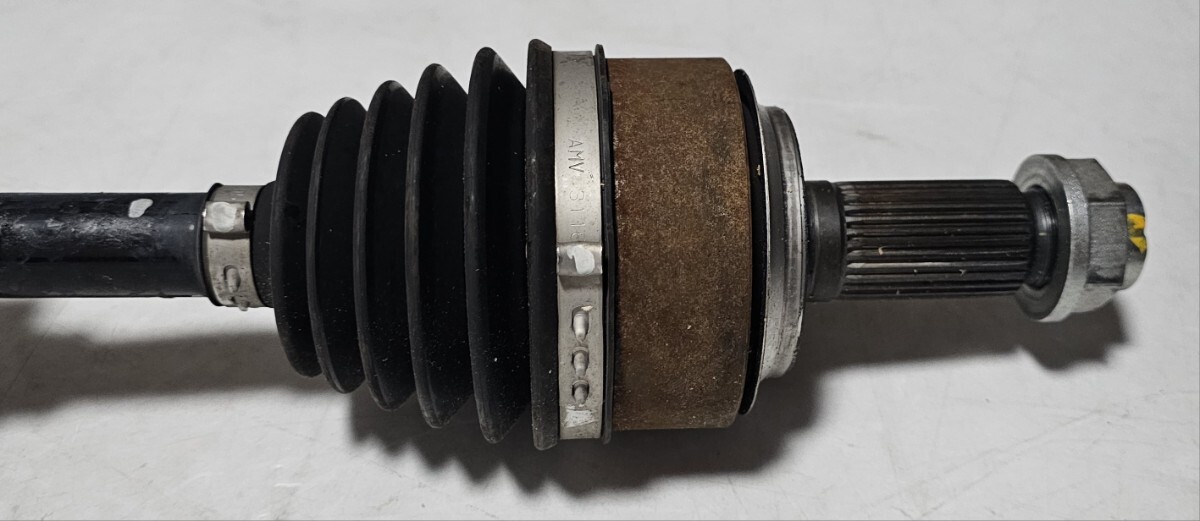 ホンダ ヴェゼル eHEV・RV5/RV6 純正 フロントドライブシャフト 右 良品 低走 2024年車 2WD/4WD共通 品番:44305-3N0-010_画像4