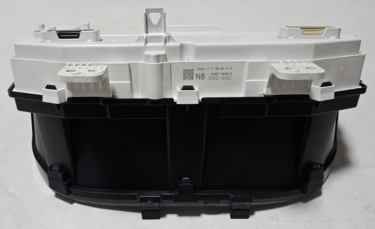 トヨタ ヴォクシー・ZWR90/ZWR95 純正 グレード:SZ スピードメーター 距離28781km 2022年車 2ZRFXE 品番:83800-28Q11_画像4