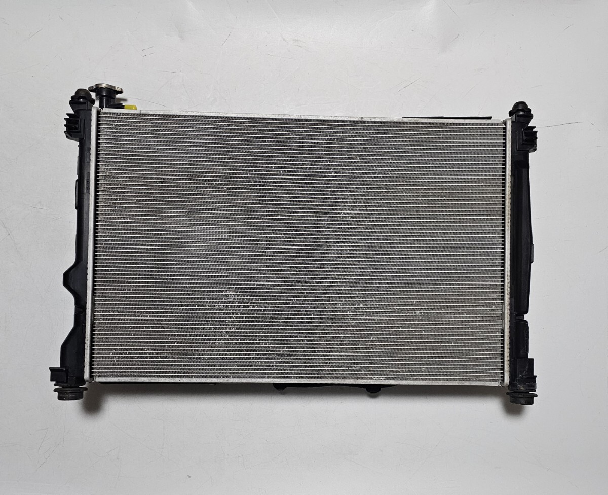 トヨタ ノア・ZWR90/ZWR95 純正 ラジエーター・ファンASSY・IV用ウォーターポンプ付 2ZRFXE 良品 2023年車 ヴォクシー 品番:16400-37430_画像1