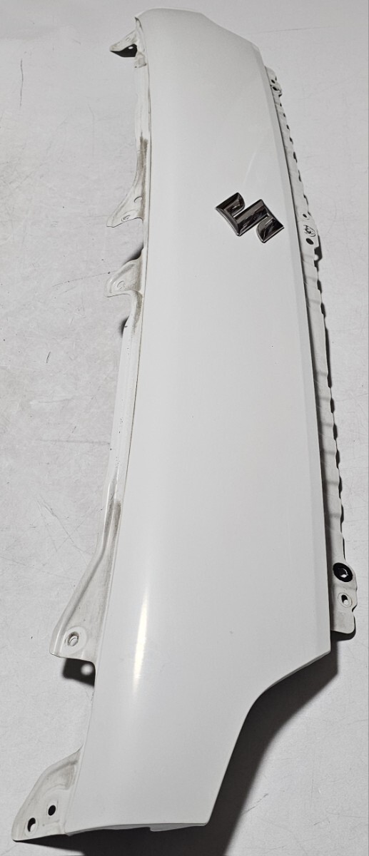 スズキ キャリイトラック・DA16T 純正 ボンネット/フロントマスクパネル [26U・シロ] 良品 2022年車 クリッパートラック DR16T/DS16T/DG16T_画像2