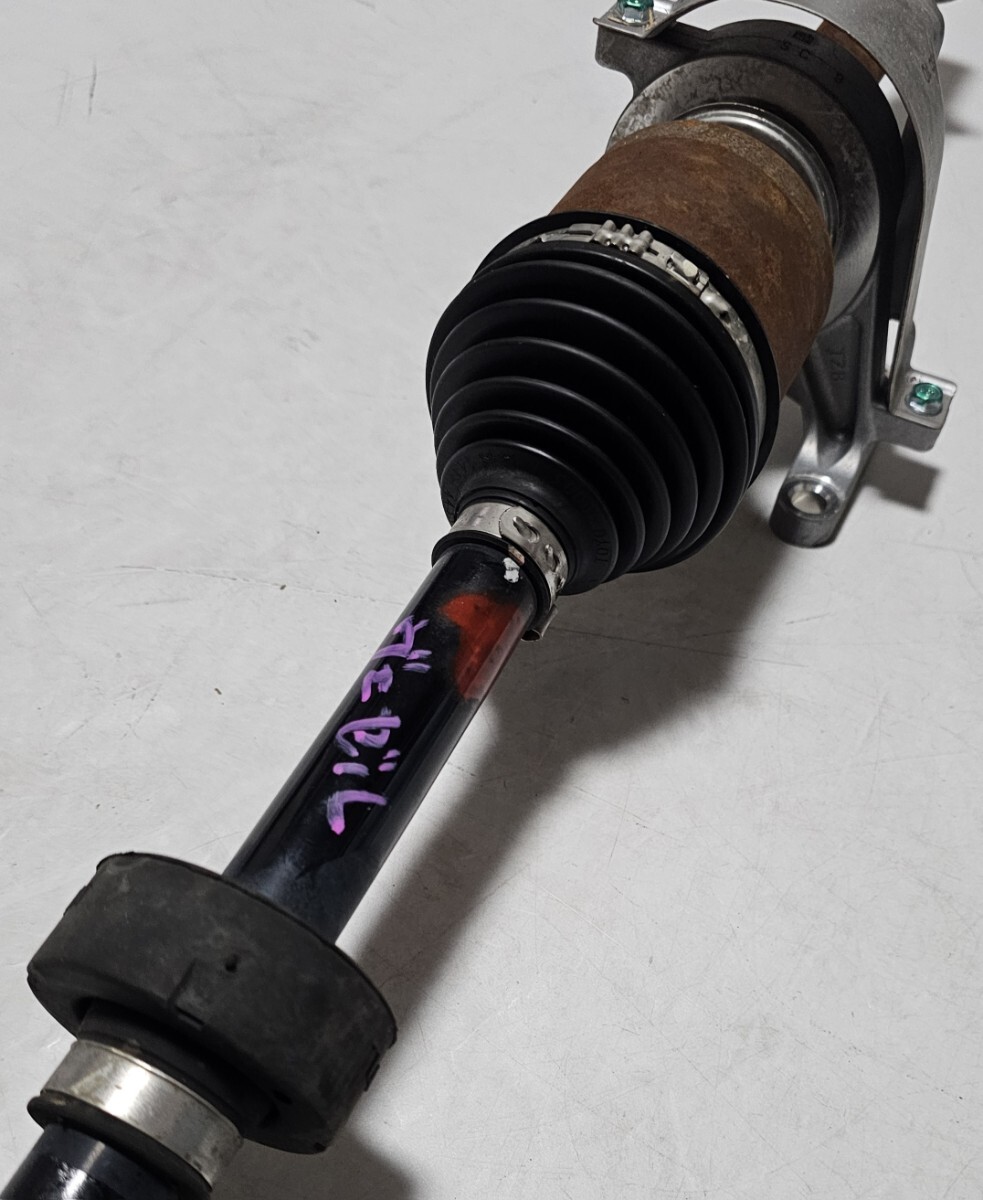 ホンダ ヴェゼル eHEV・RV5/RV6 純正 フロントドライブシャフト 右 良品 低走 2024年車 2WD/4WD共通 品番:44305-3N0-010_画像5
