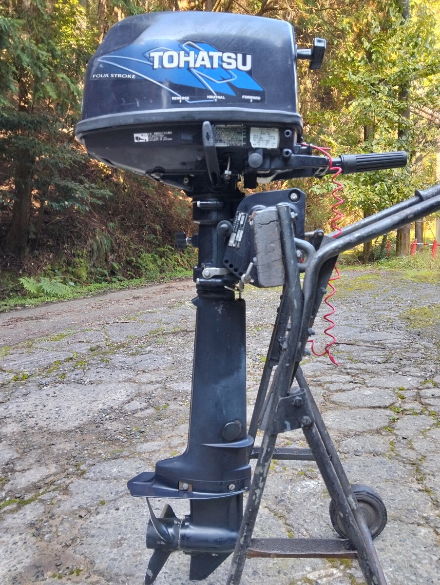 4ストローク船外機 TOHATSU MFS6B。良好な技術的状態。_画像1