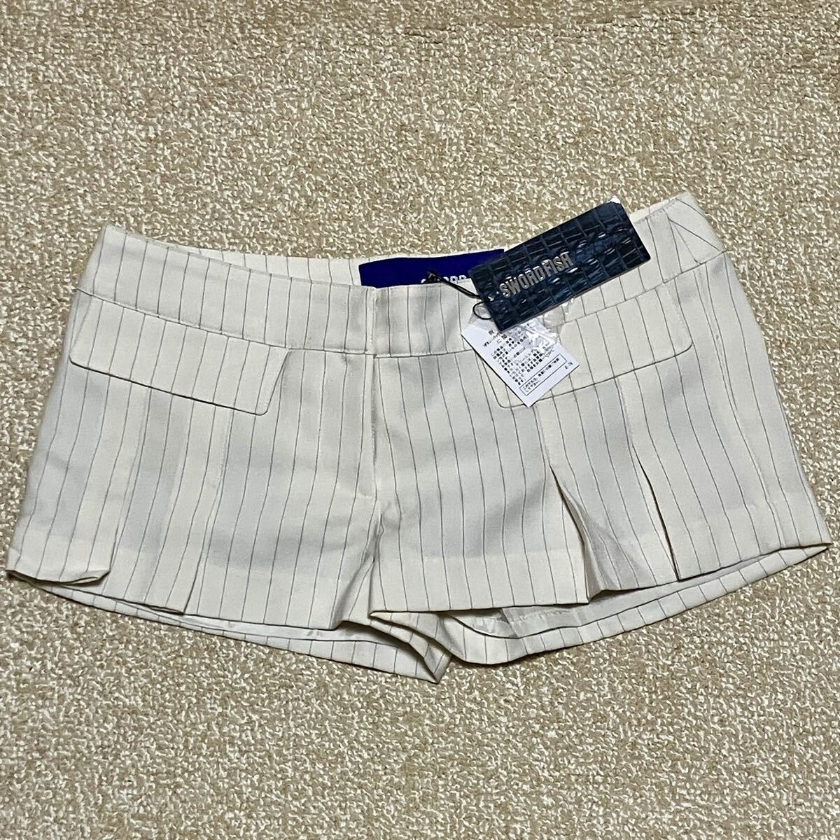 【PLAYBOY】プレイボーイ　ベアトップ　へそ出し　【SWORD FISH】ソードフィッシュ　ショートパンツ　ミニスカート風　平成ギャル　y2k_画像6