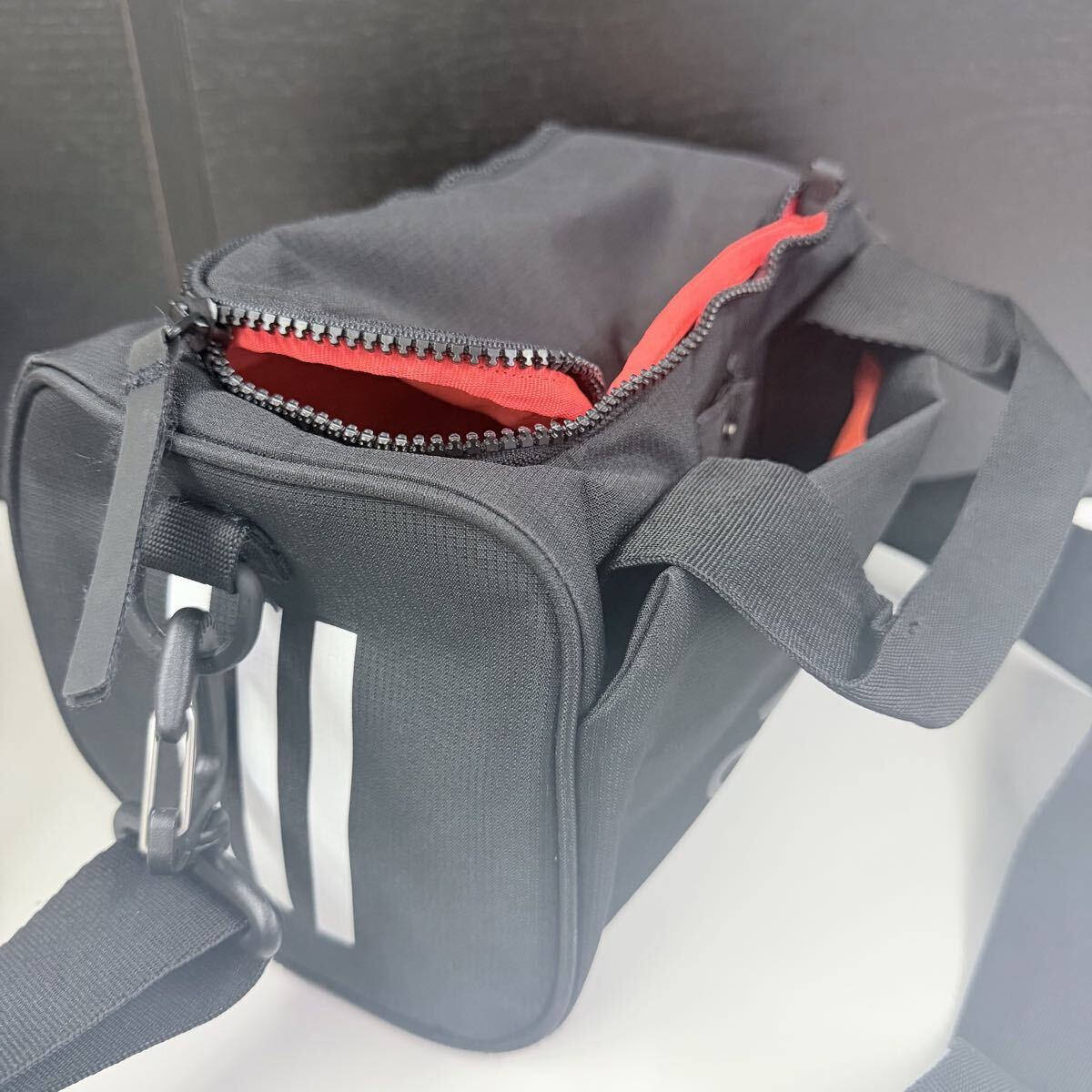 【adidas】ゴルフ ラウンドバッグ_画像2