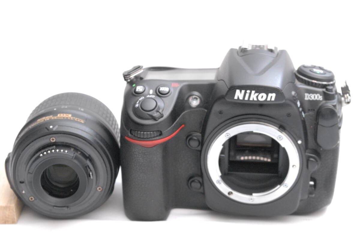 Nikon D300s/DX VR 18-55mm (良品) 11-24-03_画像3