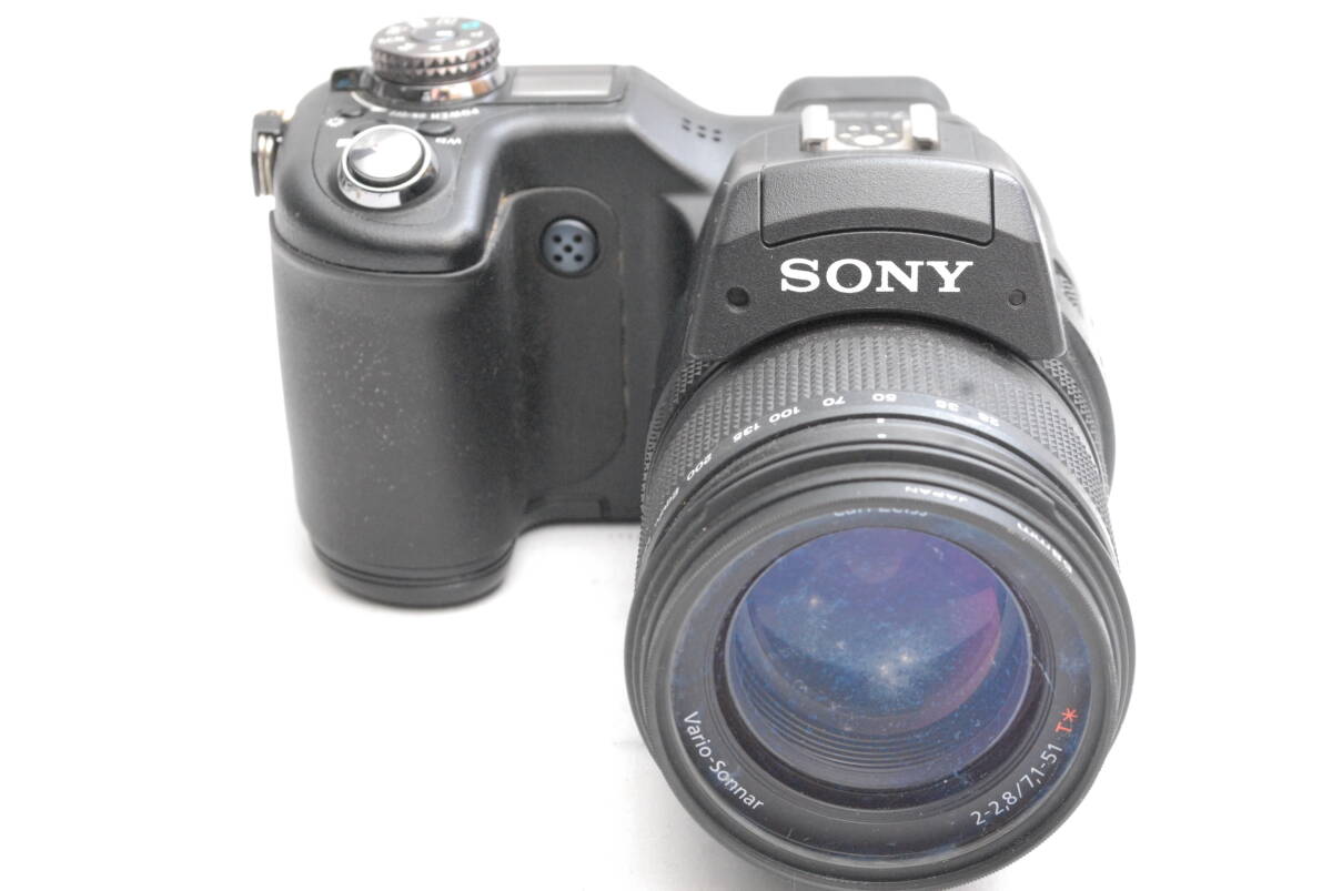 SONY CyberShot DSC-F828 (訳アリ品） 11-25-01_画像1