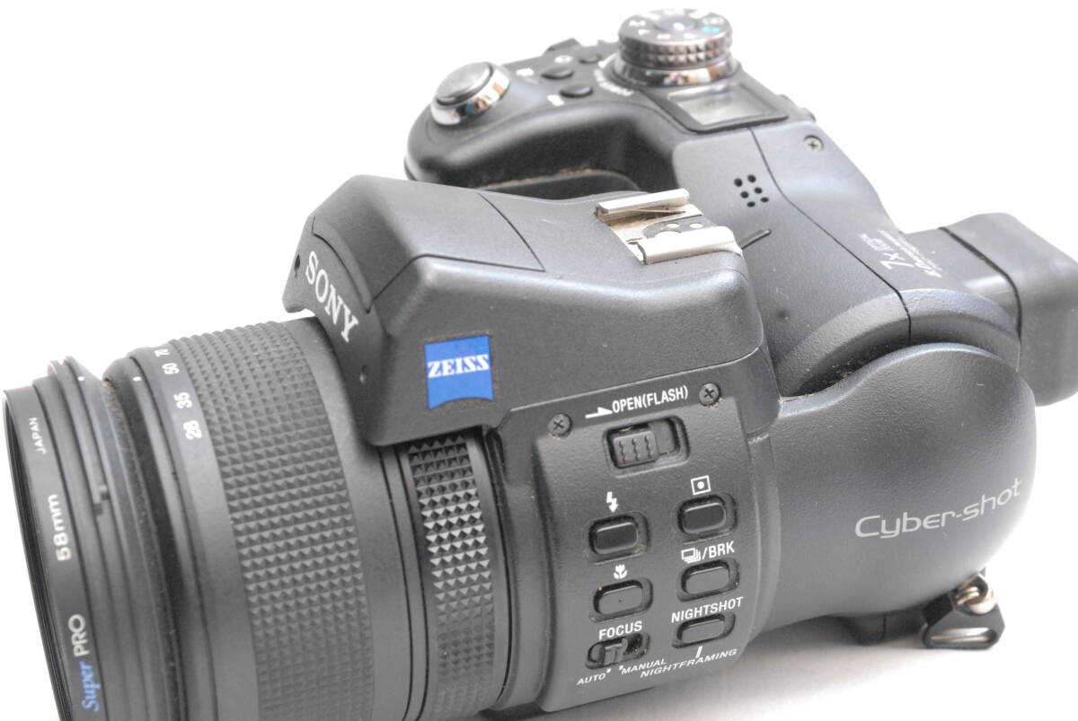 SONY CyberShot DSC-F828 (訳アリ品） 11-25-01_画像2