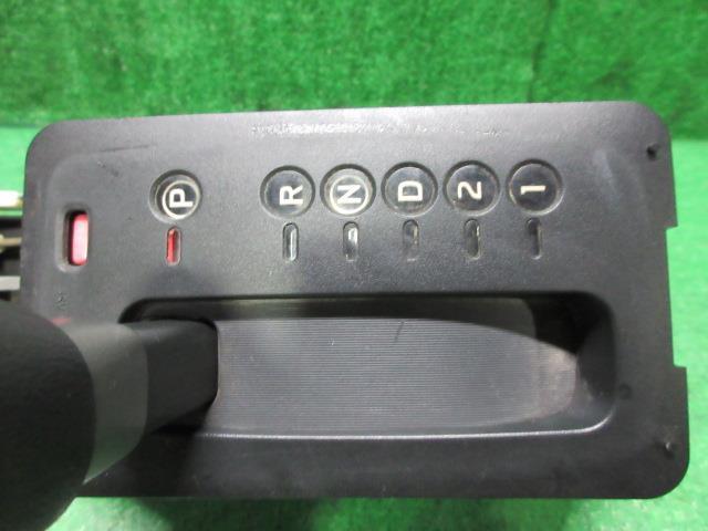  Wingroad UA-WFY11 рычаг переключения скоростей S KY0 diamond sil(ver) балка (M) 250656