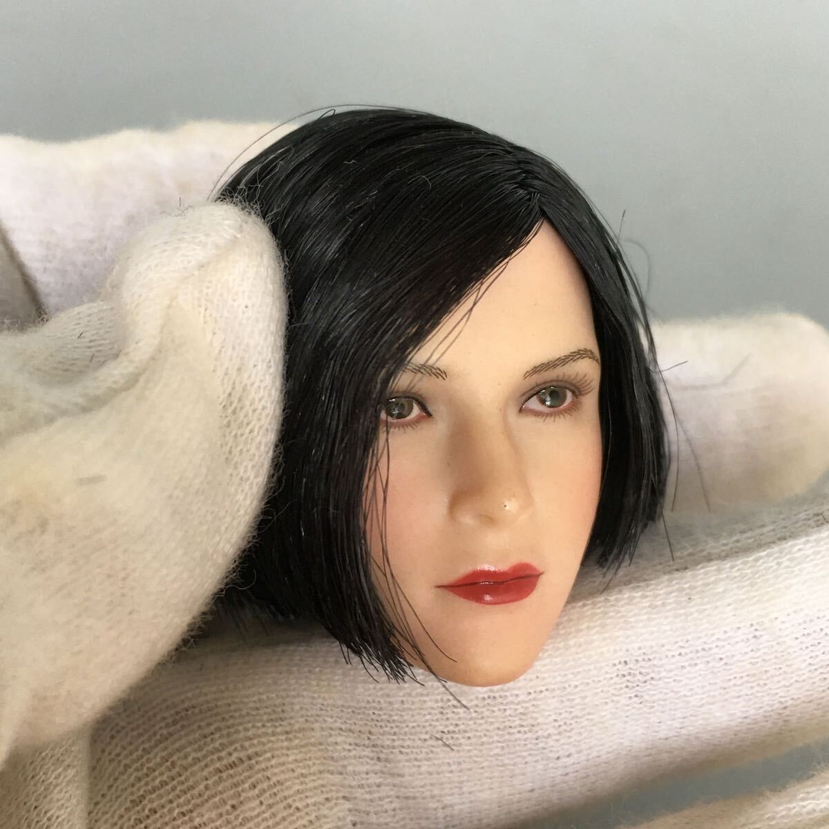 B253 1/6 フィギュア ヘッド　女性ヘッド　植毛タイプ 希少品 12インチドール 美少女 OB/TBLeague/Phicen/Jiaou doll素体対応 白肌_画像5