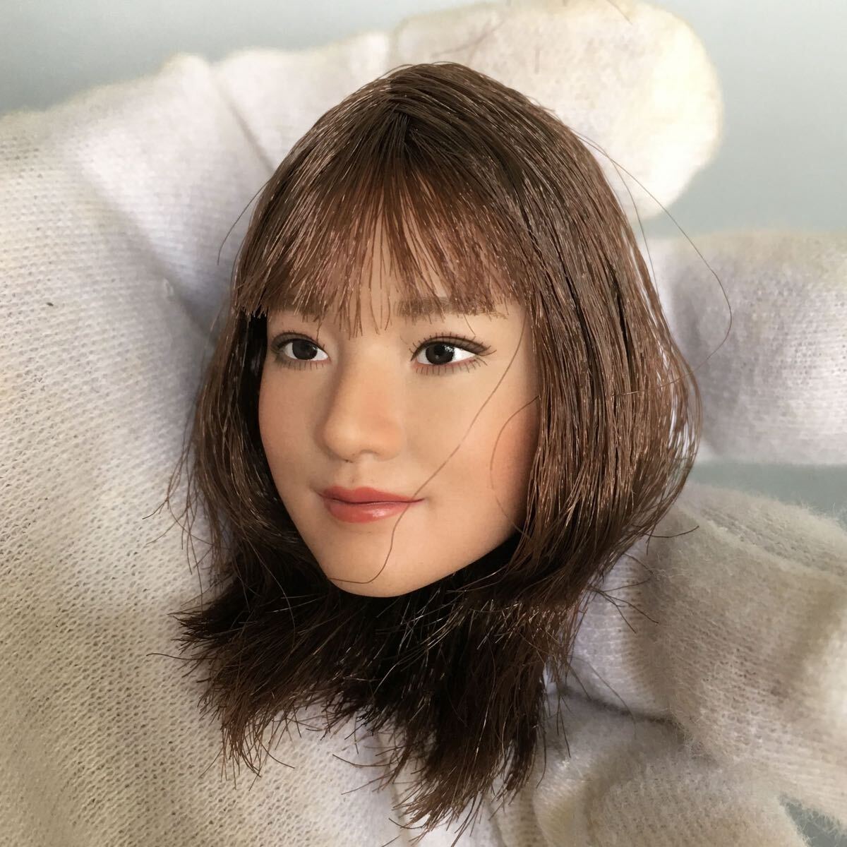 B132 1/6 フィギュア ヘッド　女性ヘッド　植毛タイプ 希少品 12インチドール 美少女 OB/TBLeague/Phicen/Jiaou doll素体対応 日焼け_画像4