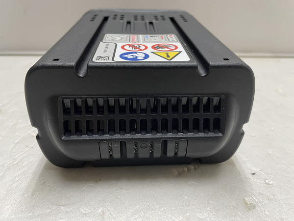 * не использовался товар STIHL steel AP200(187Wh) аккумулятор *