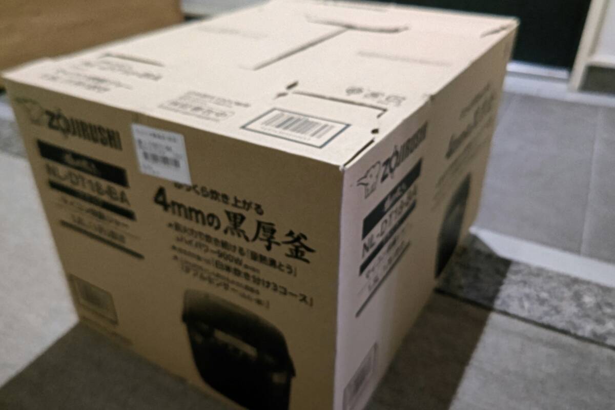 象印マホービン、マイコン炊飯ジャーNL-DT18-BA。１升炊き_画像4