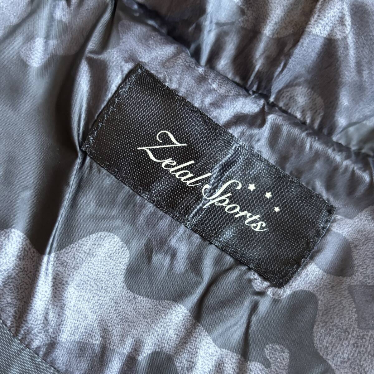 ⑥ 横浜元町 ゼラール Zelal 迷彩 異素材 コンビ フーディー ダウンコート 大きいサイズ 13_画像3