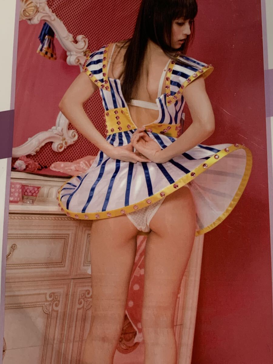 【直筆サイン入り】 小松彩夏　写真集　AYAKA_画像2