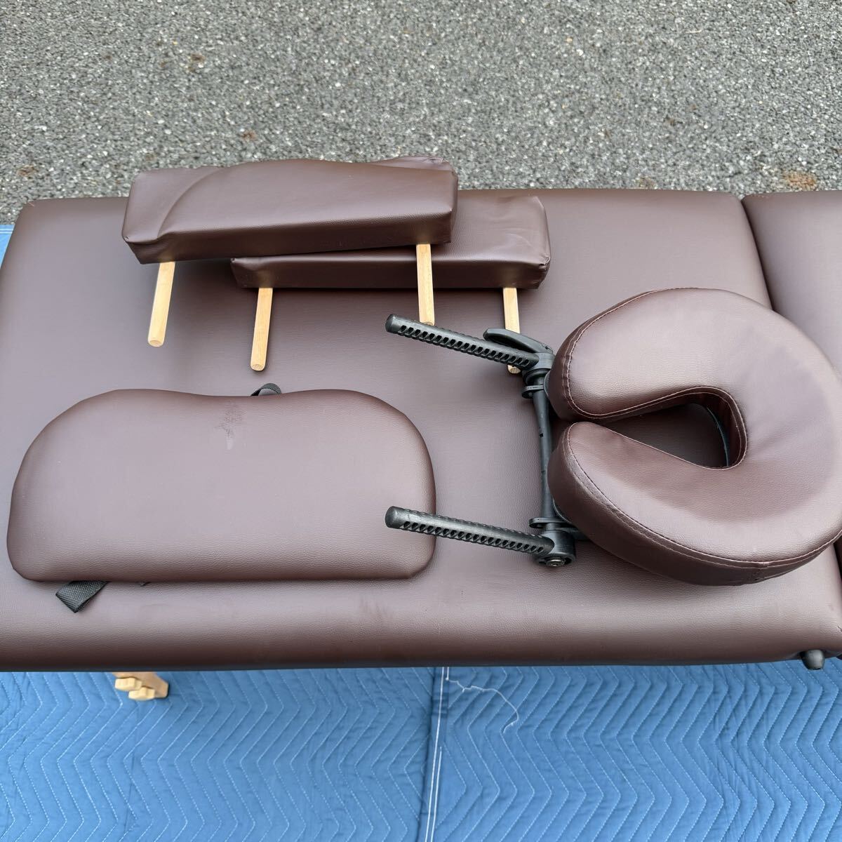 折りたたみベッド マッサージベッド ブラウン エステ 施術ベッド 折りたたみ式 折りたたみ式マッサージベッド ※引き取り歓迎_画像3