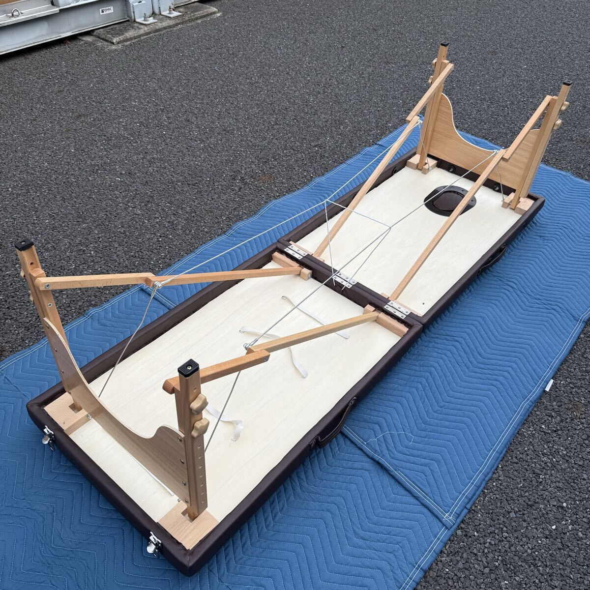 折りたたみベッド マッサージベッド ブラウン エステ 施術ベッド 折りたたみ式 折りたたみ式マッサージベッド ※引き取り歓迎_画像8