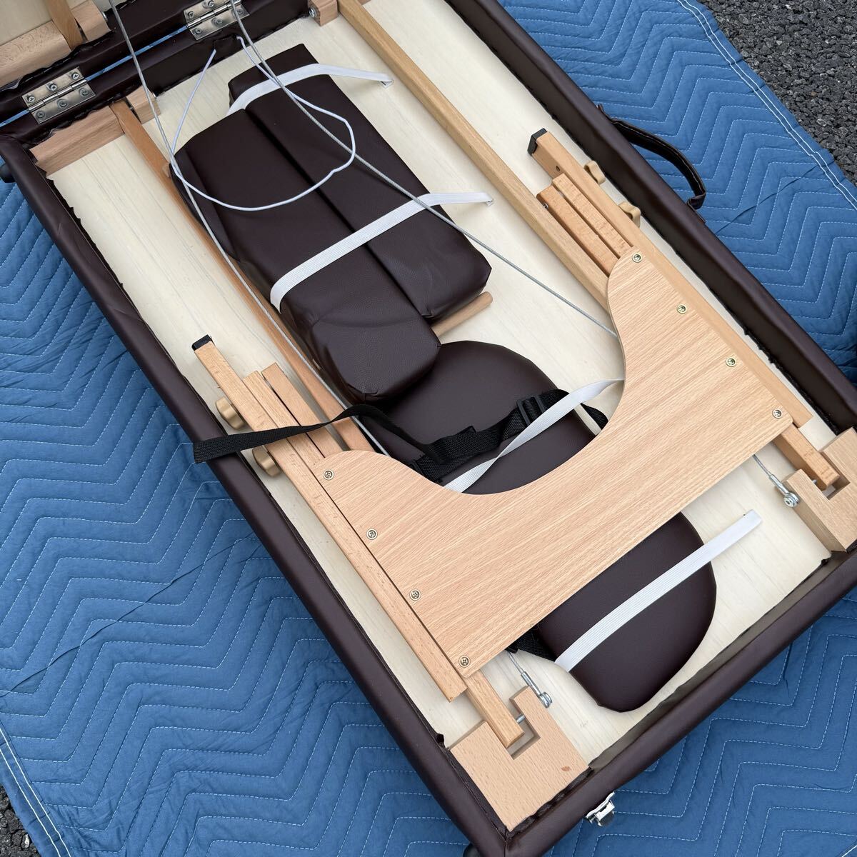 折りたたみベッド マッサージベッド ブラウン エステ 施術ベッド 折りたたみ式 折りたたみ式マッサージベッド ※引き取り歓迎_画像9