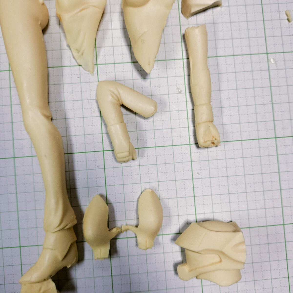 ガレージキット ガンダムSEED1/8 ルナマリア・ホーク(パイロットスーツ)_画像4