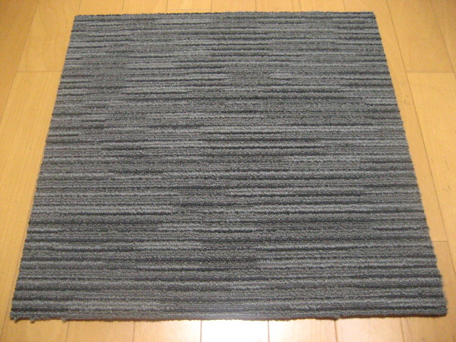日本製タイルカーペット（２０枚）厚み約7.5mm（１６０２）在庫２２４枚・1枚230円～_画像1