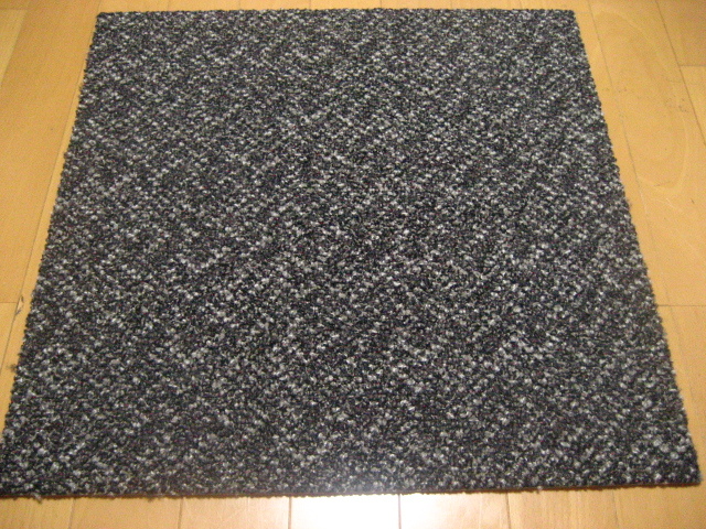 日本製タイルカーペット（１０枚）厚み約８mm（１６１２）在庫４０枚・1枚230円～_画像1